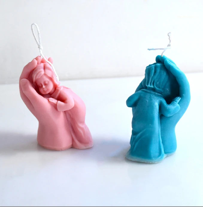 Bebé en mano (molde de silicona)