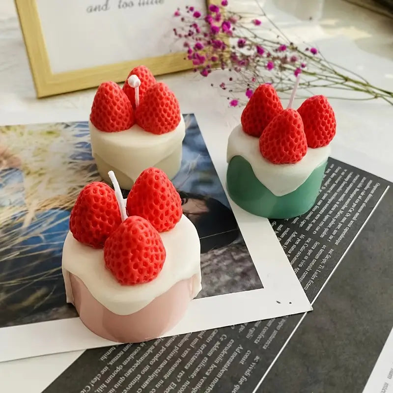 Frutillas x 4 (molde de silicona)